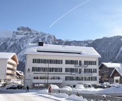 Hotel Bären & Cafe Deli, Vorarlberg, Mellau