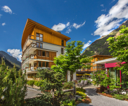 Hotel Vier Jahreszeiten****S, Tirol, St. Leonhard